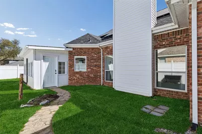 6406 Scotsbluff Court, Arlington, TX 76001 - Photo 25