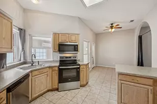 6406 Scotsbluff Ct, Arlington, TX 76001 - Photo 11