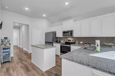 912 Crockett Street, Aubrey, TX 76227 - Photo 9