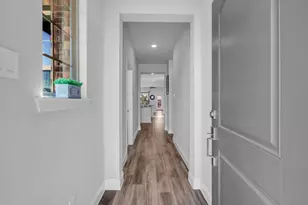 912 Crockett St, Aubrey, TX 76227 - Photo 5