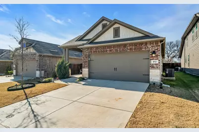 912 Crockett Street, Aubrey, TX 76227 - Photo 3