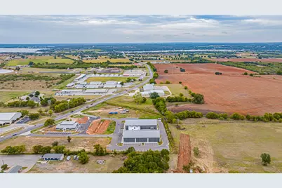 920 Tucker Way, Granbury, TX 76048 - Photo 37