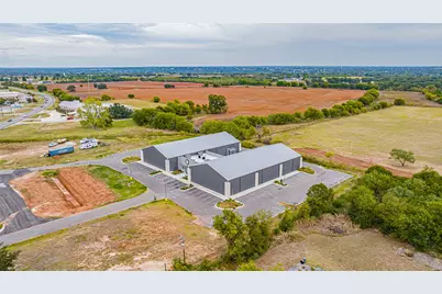 920 Tucker Way, Granbury, TX 76048 - Photo 39