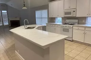 4000 Double Oak Dr, Bedford, TX 76021 - Photo 3