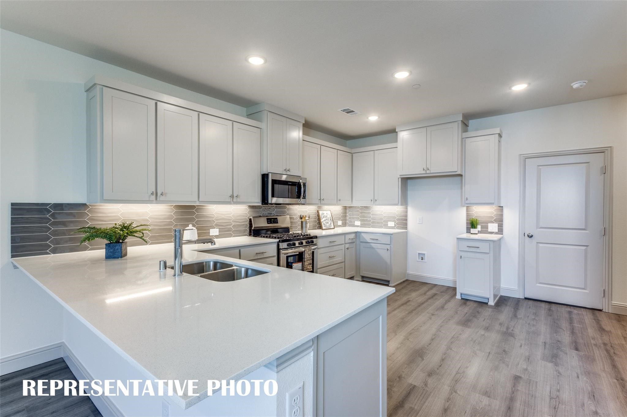 9585 Speaker Dr, Frisco, TX 75035 - MLS 21162262 - Coldwell Banker