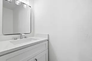 13031 Burninglog Ln, Dallas, TX 75243 - Photo 17