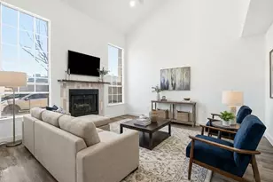 13031 Burninglog Ln, Dallas, TX 75243 - Photo 7