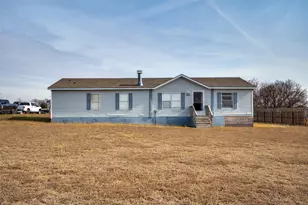 8523 Angus Dr, Justin, TX 76247 - Photo 3