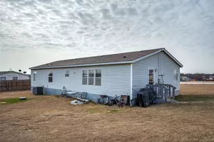 8523 Angus Dr, Justin, TX 76247 - Photo 25