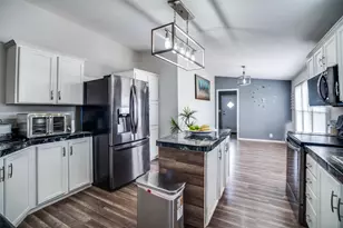 8523 Angus Dr, Justin, TX 76247 - Photo 9