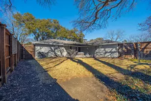 3306 Sharpview Ln, Dallas, TX 75228 - Photo 39