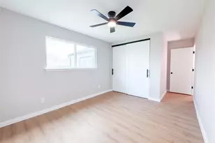 2602 Bennington Ct, Grand Prairie, TX 75052 - Photo 31