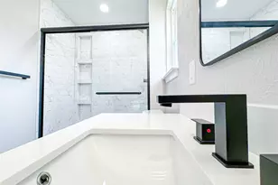 2602 Bennington Ct, Grand Prairie, TX 75052 - Photo 29