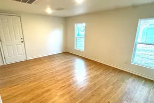 251 E Crow St, Stephenville, TX 76401 - Photo 7