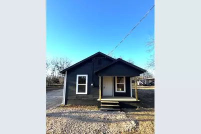 251 E Crow Street, Stephenville, TX 76401 - Photo 1