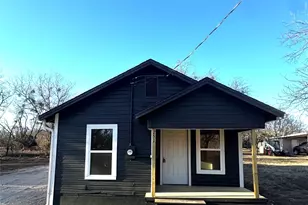 251 E Crow St, Stephenville, TX 76401 - Photo 1