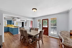 277 Creekwood Dr, Lancaster, TX 75146 - Photo 9