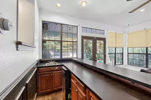 277 Creekwood Dr, Lancaster, TX 75146 - Photo 17