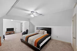 277 Creekwood Dr, Lancaster, TX 75146 - Photo 27