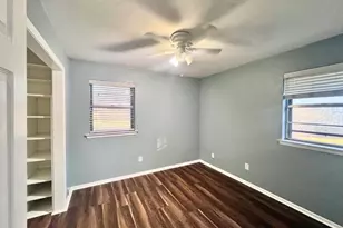 201 Lester St, Burleson, TX 76028 - Photo 9