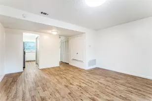 826 Wildwood Ln, Grapevine, TX 76051 - Photo 9