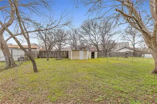 208 Kay Ln, Saginaw, TX 76179 - Photo 23