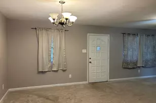 1013 Red Oak St, Azle, TX 76020 - Photo 3