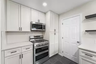 311 N Tennant St, Dallas, TX 75208 - Photo 9