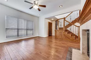 407 Josephine St, Dallas, TX 75246 - Photo 3