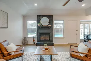 800 Crestview Dr, Burleson, TX 76028 - Photo 11