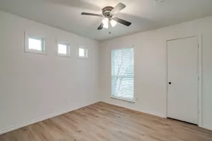 800 Crestview Dr, Burleson, TX 76028 - Photo 27