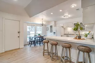 800 Crestview Dr, Burleson, TX 76028 - Photo 15