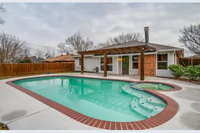 800 Crestview Drive, Burleson, TX 76028 - Photo 33