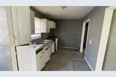 3313 Hatcher Street, Fort Worth, TX 76119 - Photo 7