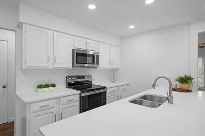 2217 Benbrook Drive, Carrollton, TX 75007 - Photo 11