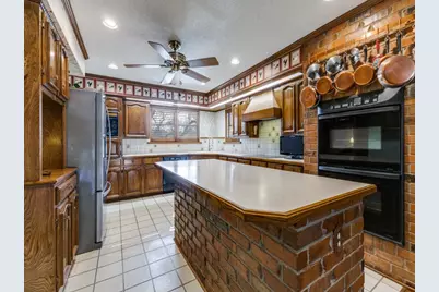 9915 Wood Forest Drive, Dallas, TX 75243 - Photo 11