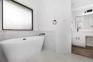 13426 Whispering Hills Dr, Dallas, TX 75243 - Photo 19