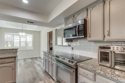 2721 Edinboro, Arlington, TX 76012 - Photo 9