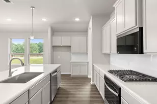 9321 Derry Ln, Little Elm, TX 76227 - Photo 5