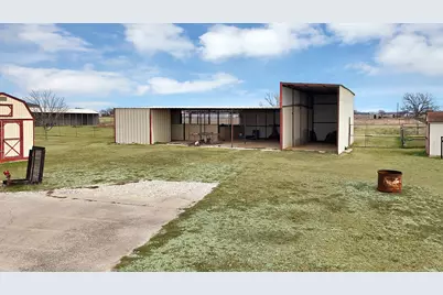 576 Welch School Road, Collinsville, TX 76233 - Photo 35