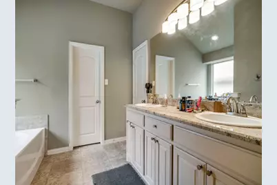 315 Crosscreek Drive, Princeton, TX 75407 - Photo 13