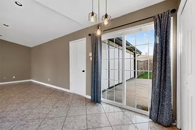 2700 Winding Creek Drive, Carrollton, TX 75007 - Photo 11