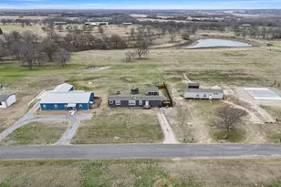 627 Kentucky Town Rd, Whitewright, TX 75491 - Photo 33