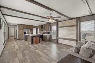 627 Kentucky Town Rd, Whitewright, TX 75491 - Photo 5