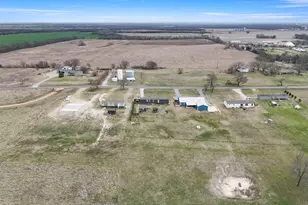 627 Kentucky Town Rd, Whitewright, TX 75491 - Photo 35