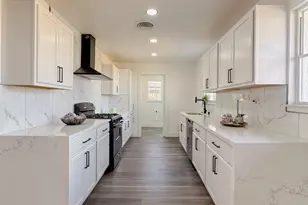 6229 Warrington Pl, Fort Worth, TX 76112 - Photo 9