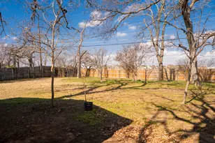 6229 Warrington Pl, Fort Worth, TX 76112 - Photo 33