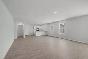 212 Arbor Ct, Granbury, TX 76048 - Photo 5