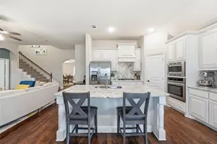 1421 Nighthawk Ln, Mansfield, TX 76063 - Photo 9