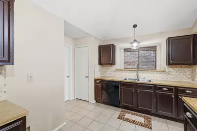 360 Conroe Circle, Argyle, TX 76226 - Photo 7